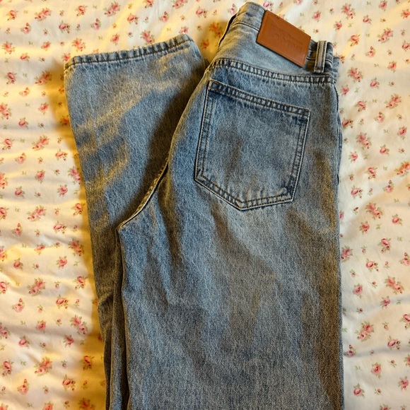 Princess Polly cross over jeans - Picture 5 of 5
